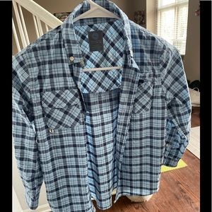 Kids size 7 Vineyard Vines button down